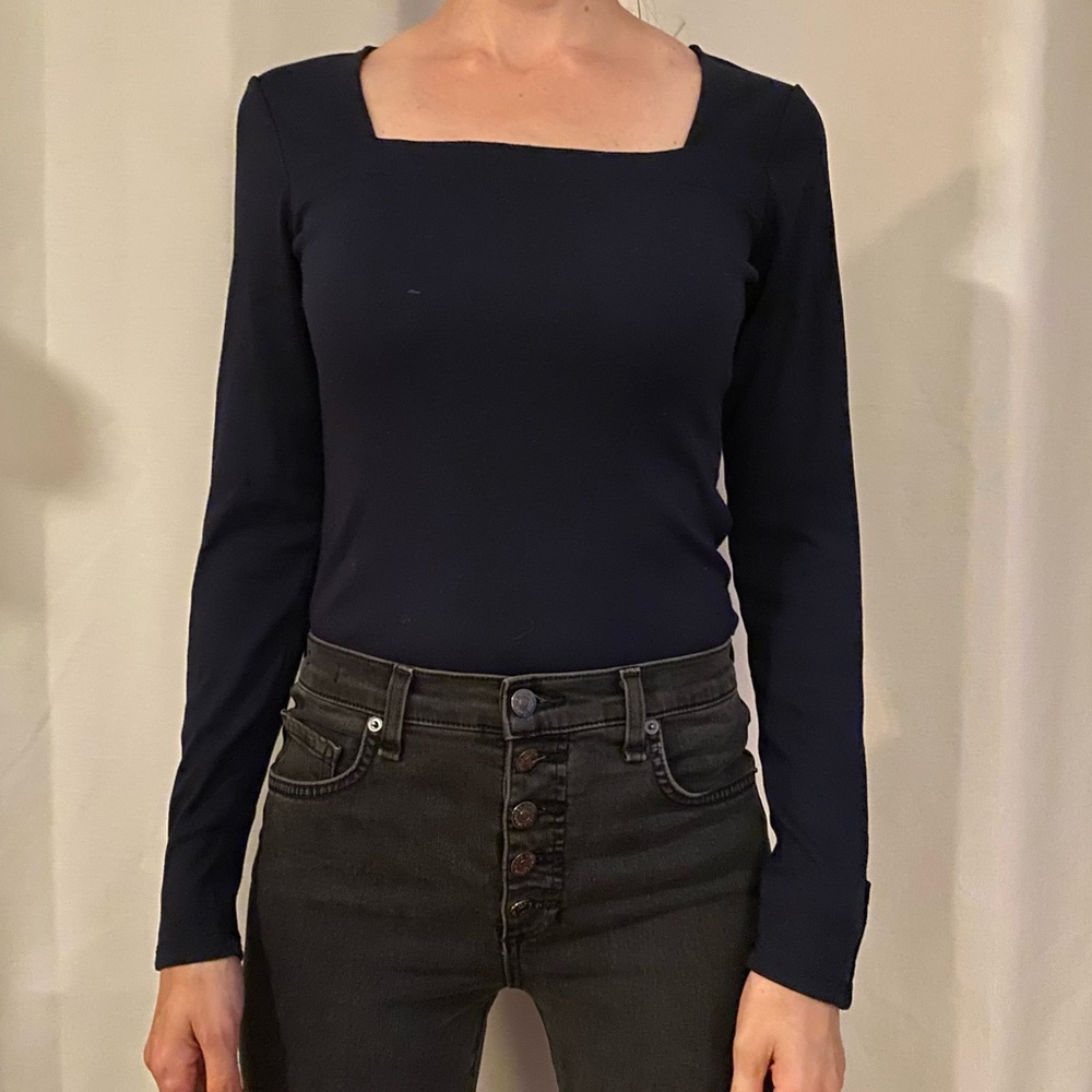 Limited long sleeve top
